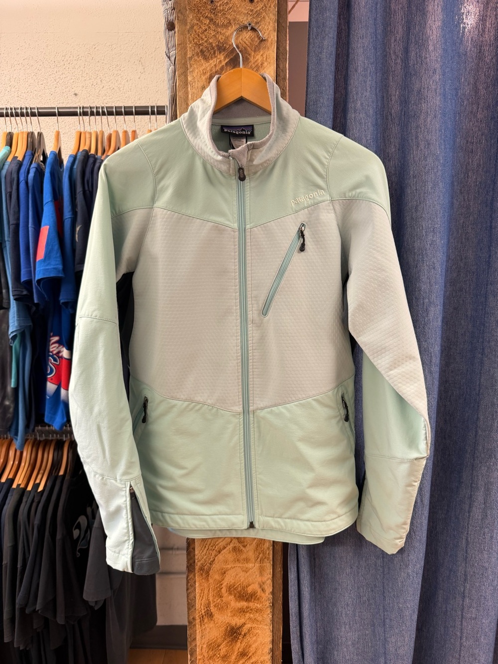 Vintage Patagonia Womens Light Green Softshell Jacket